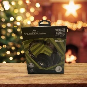 Tim Burton's Nightmare Before Christmas Bluetooth Wireless Headset 15 Hours Play